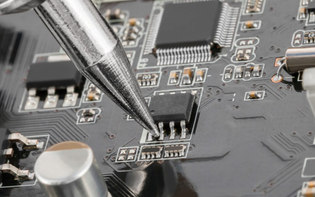 Micro Soldering Repairs | Dailyz Tech Ltd (Registered Company 16302217)